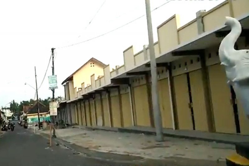 Pemkab Sleman upayakan kegiatan ekonomi jalan di tengah wabah COVID-19