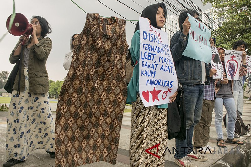 Aksi Damai Hari Kartini