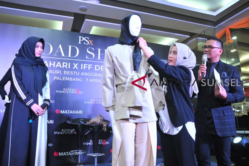 Kolaborasi Matahari dan Desainer hijab Indonesia Fashion Forward