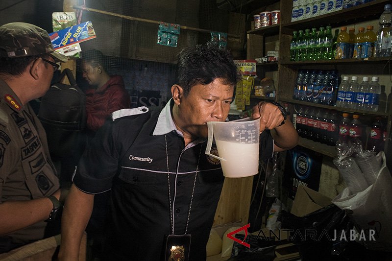 Pemkot Bandung intensifkan razia penjualan miras ilegal