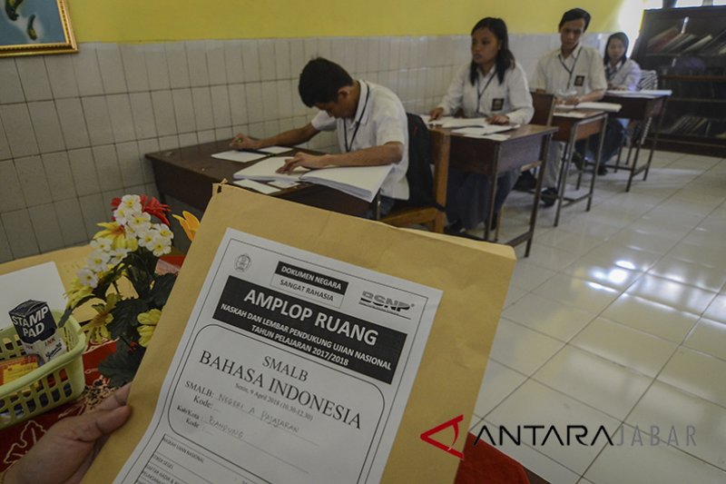 Pj Wali Kota Cirebon pastikan UN lancar