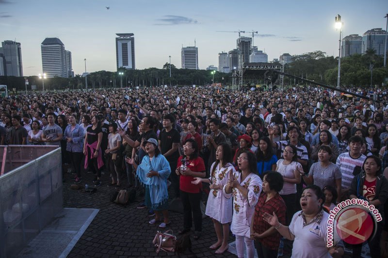 Perayaan Paskah bersama di Monas