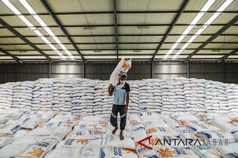Bulog Cianjur luncurkan program stabilkan harga beras