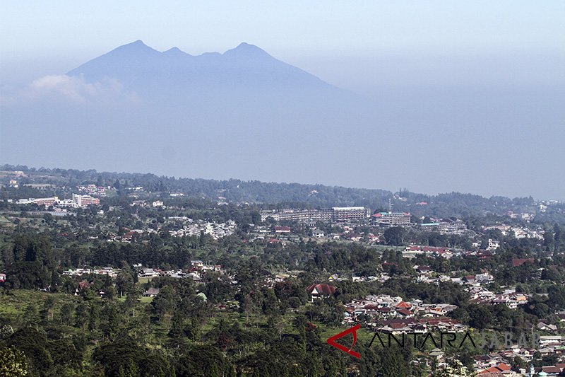 100-an vila di kawasan Puncak-Cipanas menunggak pajak