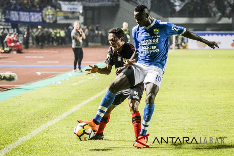 Ezechiel N Douassel kembali merumput bersama Persib