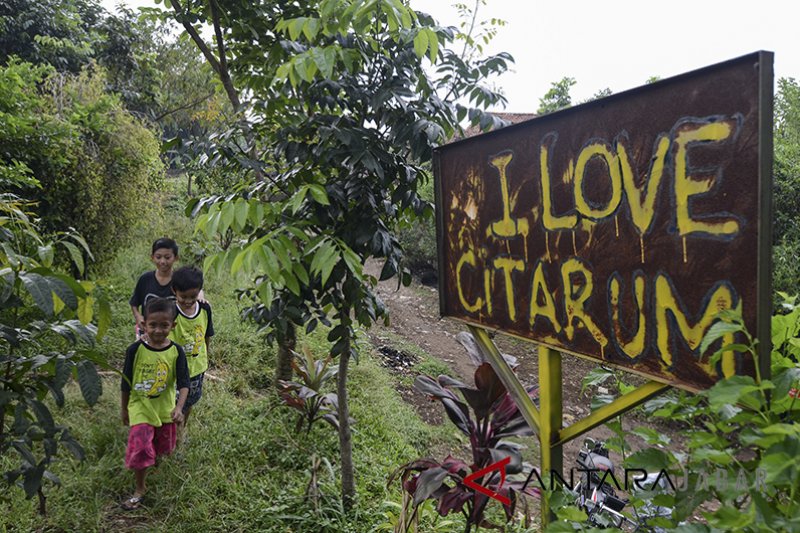 Iriawan minta industri sekitar Citarum olah limbah