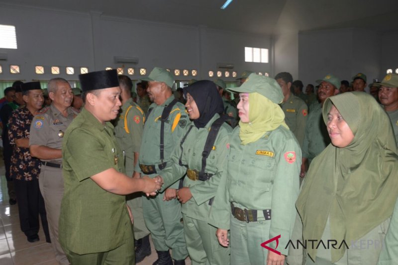 Wabup Nizar lantik Satlinmas Kabupaten Lingga