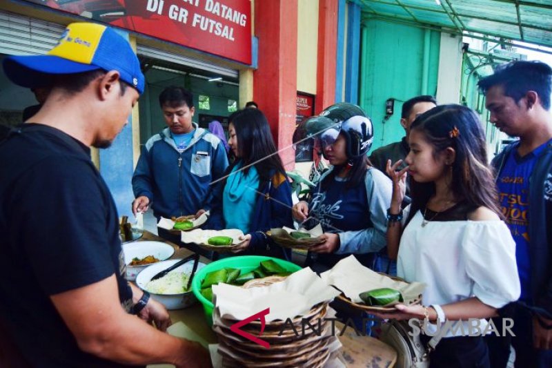 WARUNG NASI SEDEKAH RAMADAN