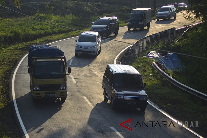 Polres Garut siap tilang truk angkutan barang