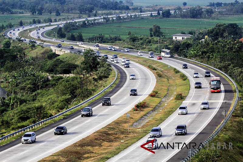 Jalur satu arah Tol Cipali