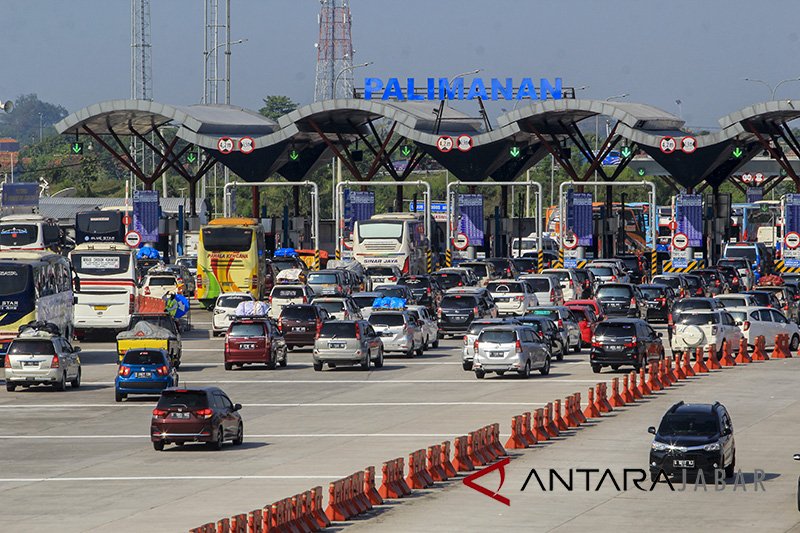 Dua petugas Tol Cipali meninggal akibat tertabrak