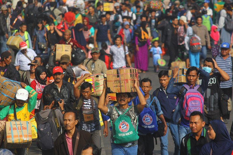 Arus mudik Pelabuhan Tanjung Perak