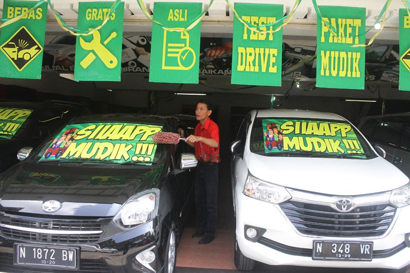 Penjualan mobil bekas meningkat