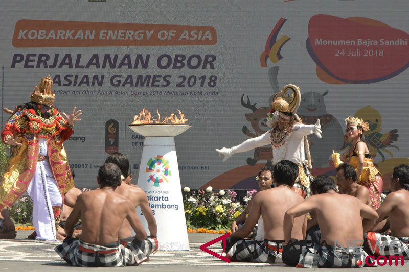 Rombongan Obor Asian Games kelilingi kawasan GWK