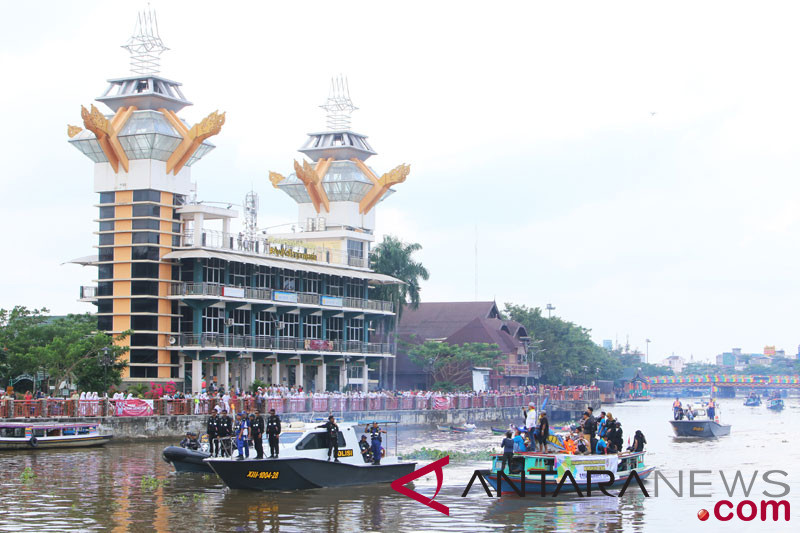 Obor Asian Games di sungai Martapura