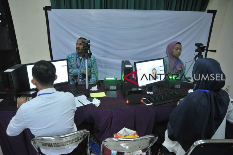 Rekam Biometrik Jemaah calon Haji embarkasih Palembang