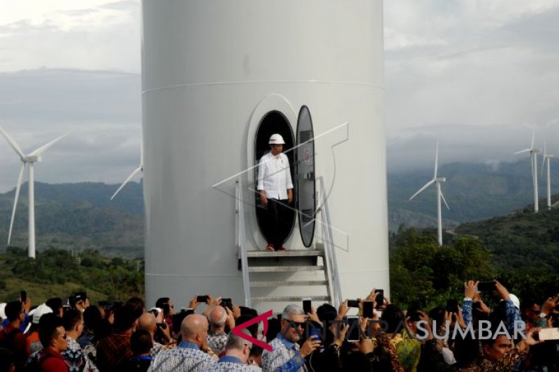 PRESIDEN RESMIKAN PLTB SIDRAP