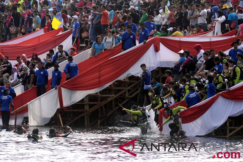 Rekor MURI Selam Wanita Terbanyak