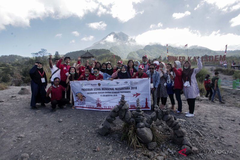 BUMN HADIR - SMN KUNJUNGI LERENG MERAPI