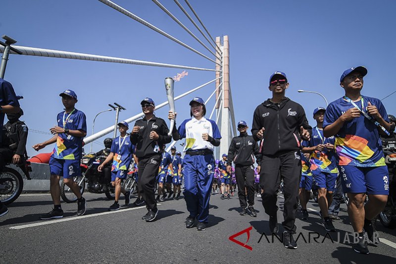 Bupati Cianjur melepas Kirab Obor Asian Games