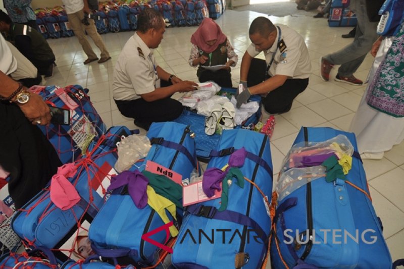 Pemeriksaan barang jamaah calon haji