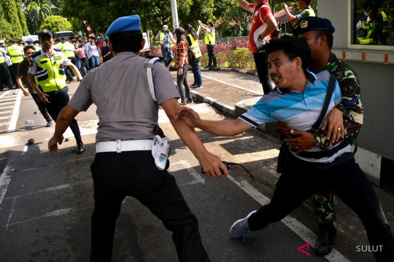 SIMULASI PKD BANDARA SAM RATULANGI