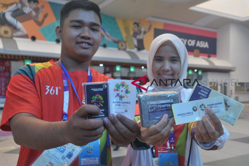 Souvenir bagi atlet dan oficial yang hendak pulang