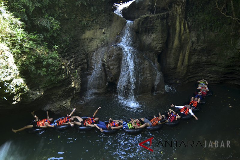 Ingin menjajal wisata River Tubing di Jabar, ini tiga rekomendasinya