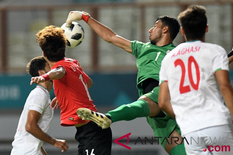 Sepak Bola 16 Besar Iran Vs Korea Selatan