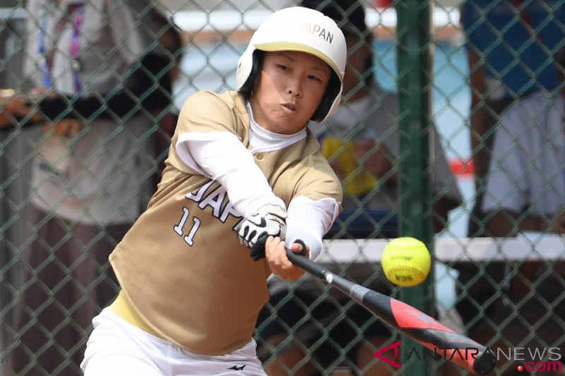 Semifinal sofbol, Jepang bertemu China