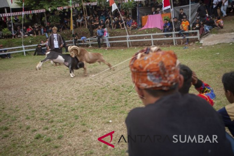 PASAR TRADISIONAL CIJARINGAO