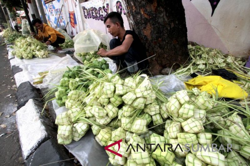 PERMINTAAN KETUPAT IDUL ADHA