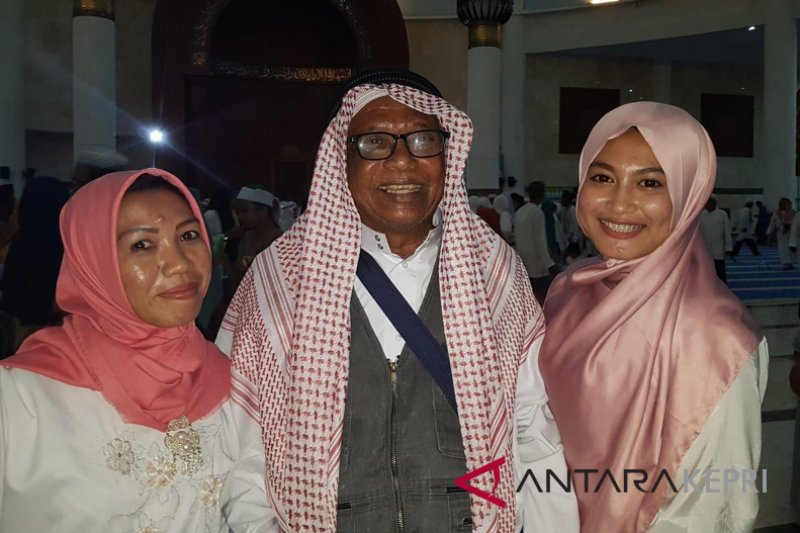 Hasan tukang sol sepatu naik haji
