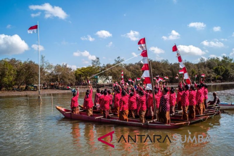 UPACARA KAUM ADAT BONOKELING