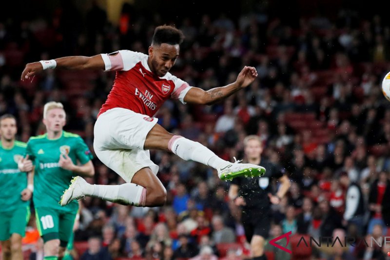 Arsenal kalahkan Vorskla 4-2