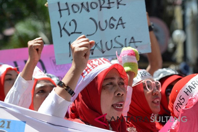 Unjuk Rasa Tenaga Honorer K2