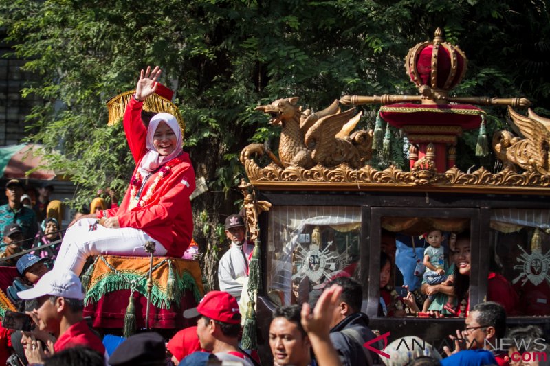 Pawai Atlet Asian Games di Kota Solo