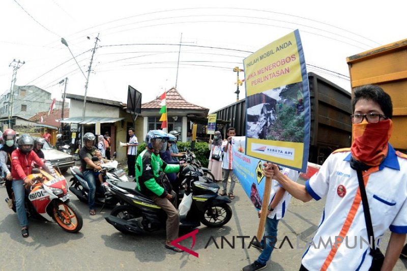 Sosialisasi keamanan pintu perlintasan kereta api