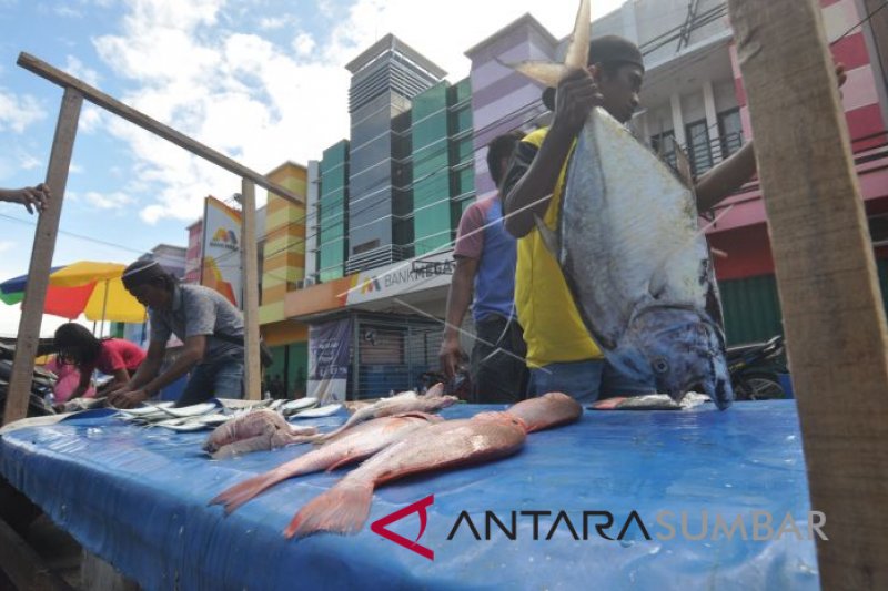 AKTIVITAS PASAR PASCAGEMPA