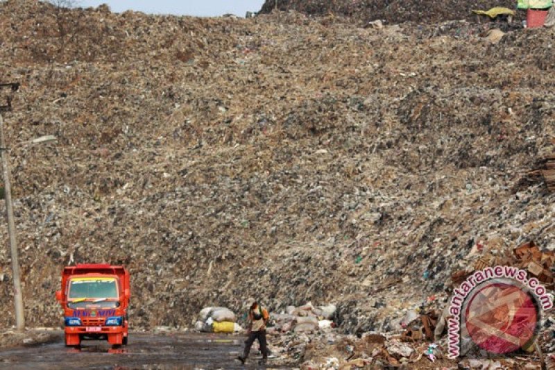Sampah Jakarta dibuang di Bantargebang Bekasi capai 300 juta meter kubik