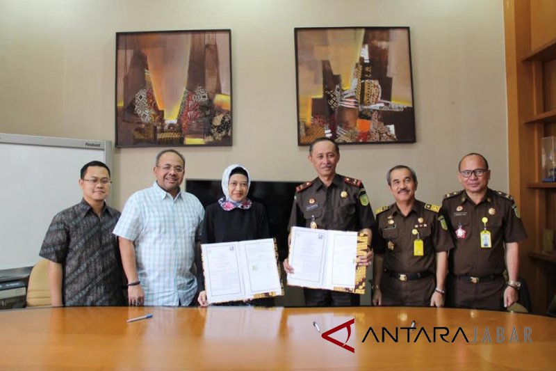 PT Jasa Sarana dan Kejati Jabar kerja sama transparansi