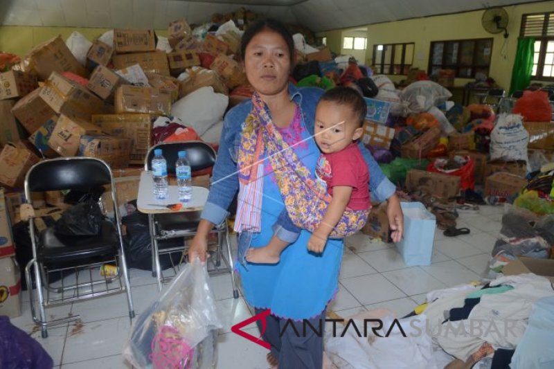 KORBAN GEMPA DAN TSUNAMI DI MAKASSAR