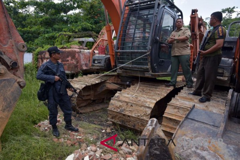 PERAMBAHAN HUTAN DESA RIAU