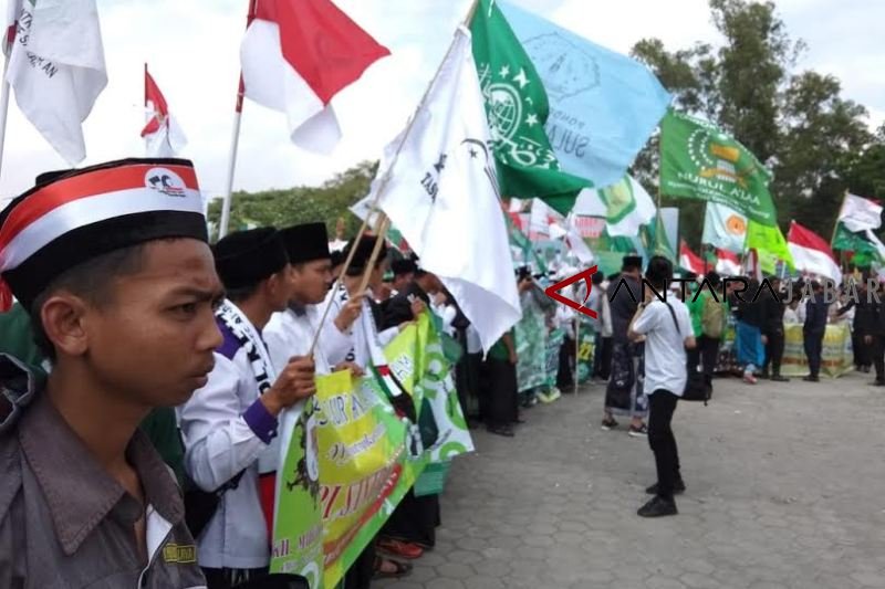 Ribuan santri peringati Hari Santri di Tasikmalaya