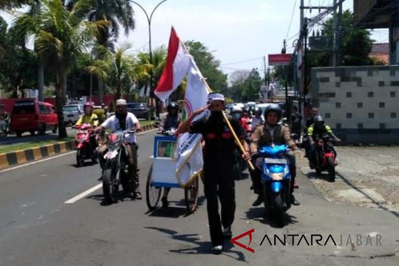 Aksi Sukma Umbara dapat dukungan dari guru honorer Cianjur