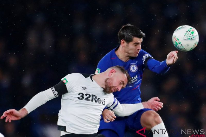 Gol bunuh diri, Chelsea menang tipis atas Derby County
