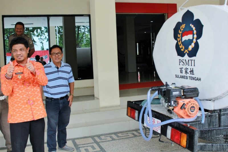 Yayasan Amal Tiga Roda bantu mobil tangki air ke Pemprov Sulteng