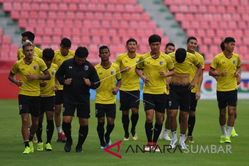 LATIHAN TIMNAS THAILAND