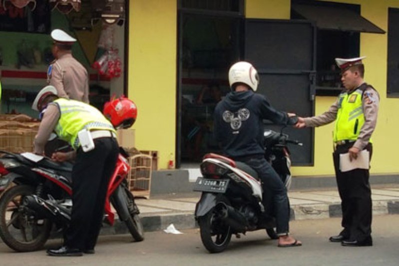 Abaikan helm dominasi pelanggaran di Indramayu