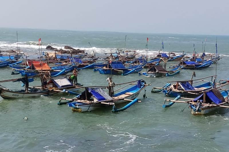 Nelayan Cianjur terpaksa tak melaut akibat cuaca ekstrem